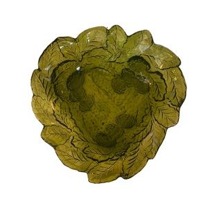 Vintage green pressed berry impression glass trinket candy bowl